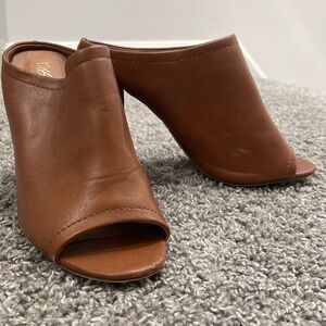 Mossimo brown Open toe heeled mules